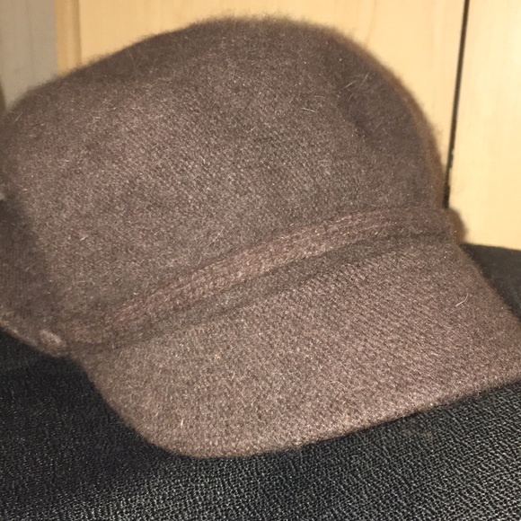 nine west winter hats
